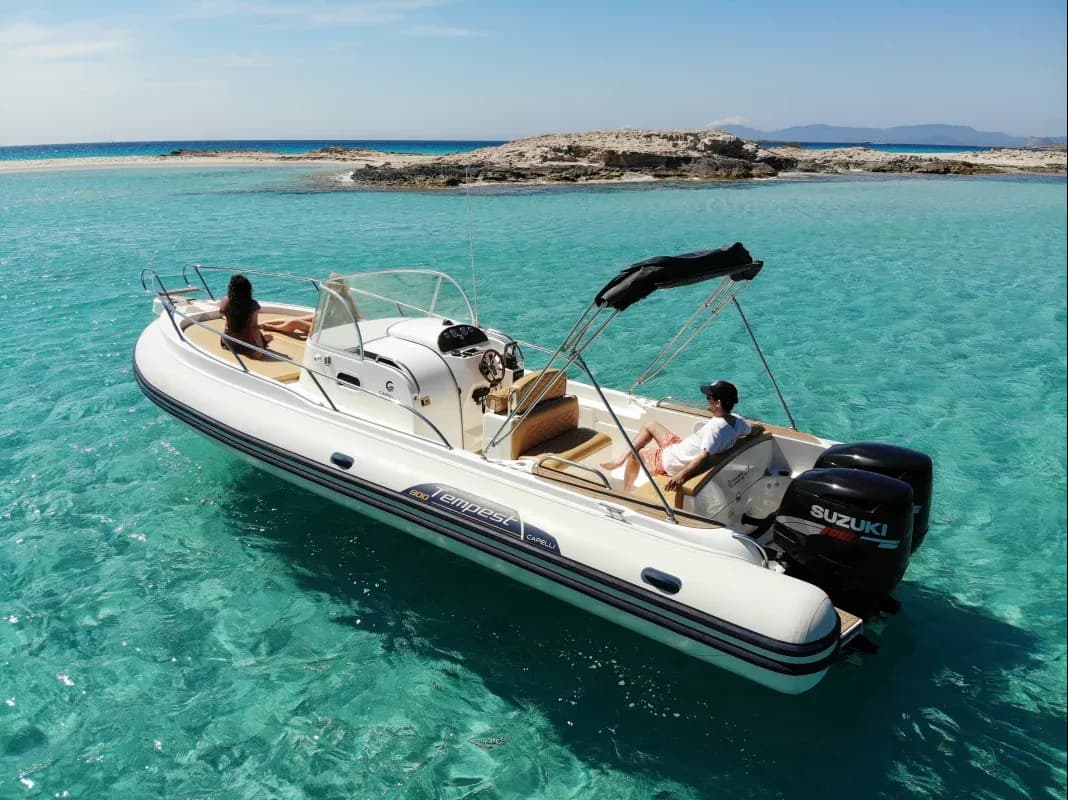Alquiler Capelli 900 Tempest en Ibiza y Formentera – Barco con o sin Patrón website
