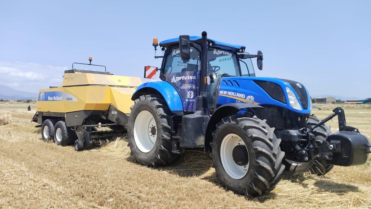 ALQUILER TRACTOR EN BADAJOZ NEW HOLLAND T7 POWER COMMAND website