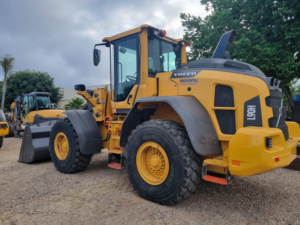 ALQUILER PALA CARGADORA VOLVO L110G website