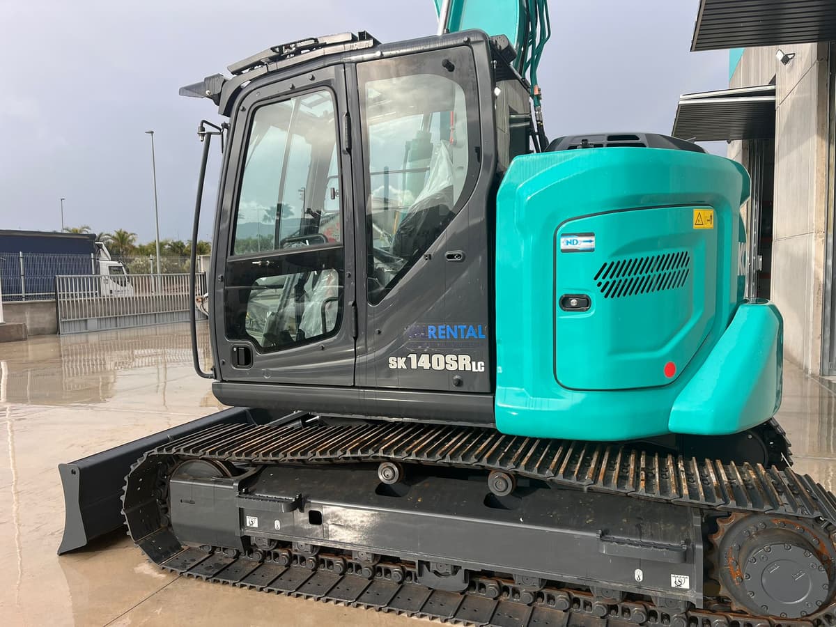 ALQUILER EXCAVADORA DE CADENAS KOBELCO SK140SRLC7 website