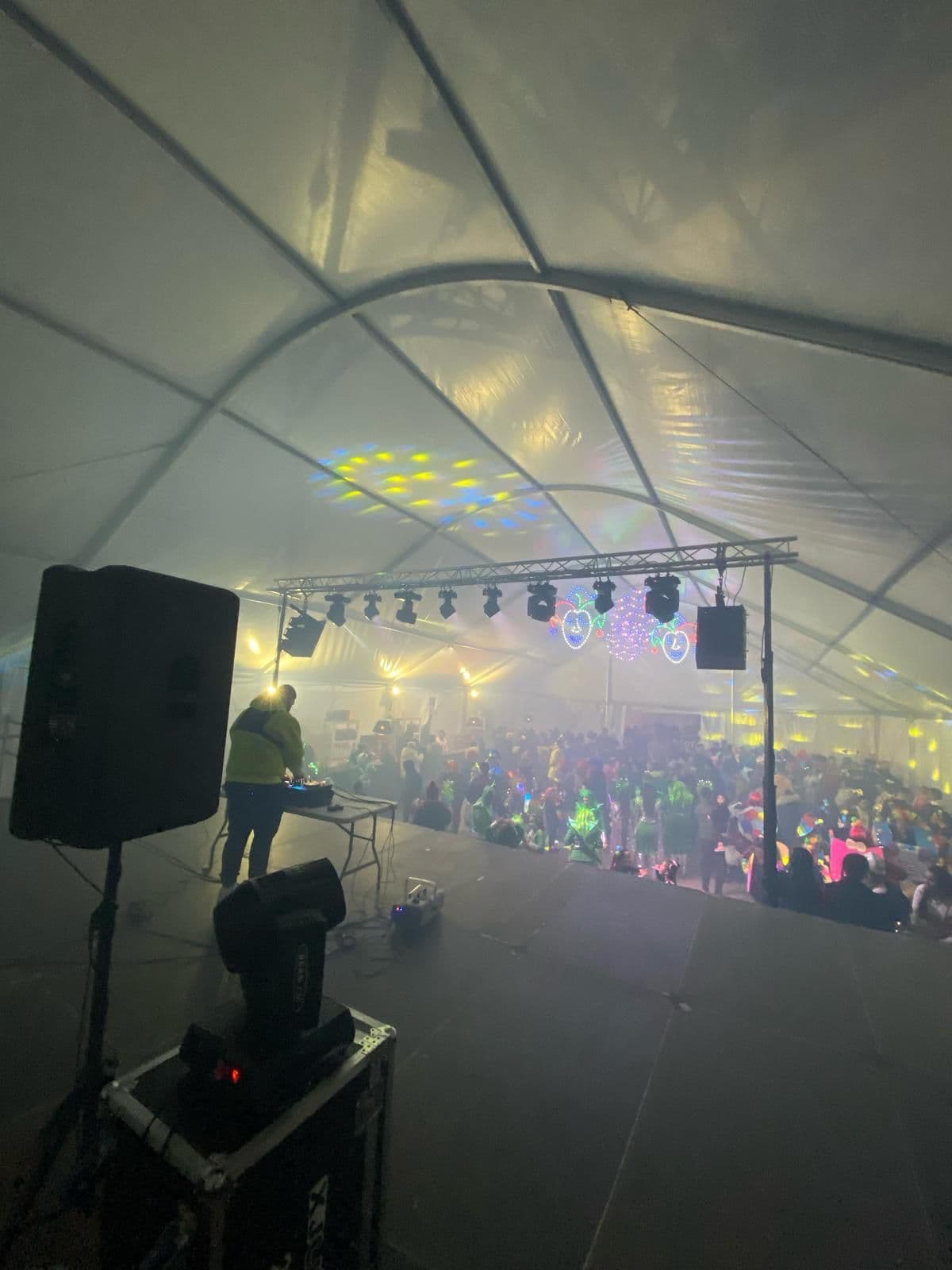 Alquiler de Escenarios para Eventos musicales website