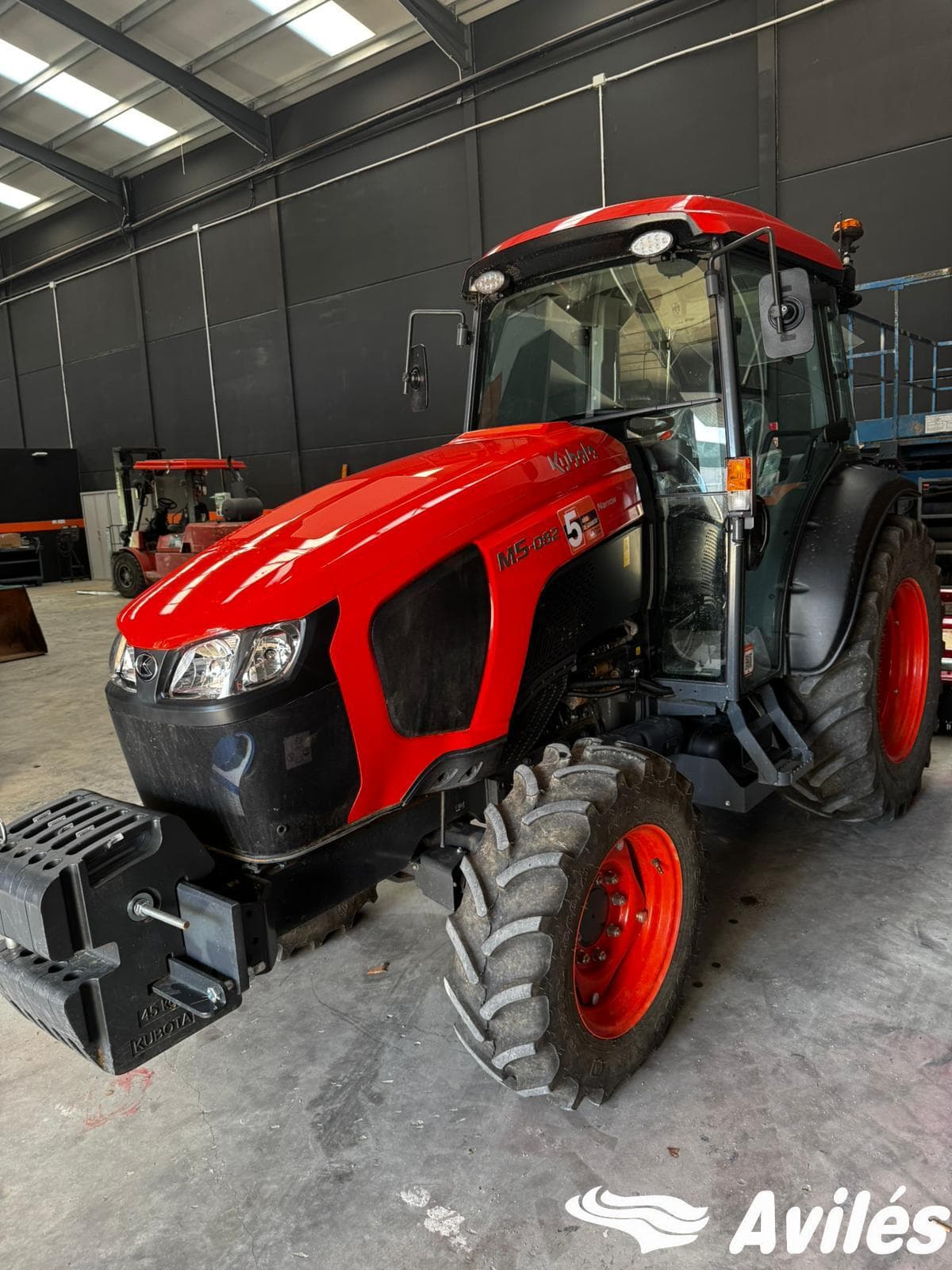 Alquiler de tractor Kubota M5 082N Cabinado cin 87 CV website